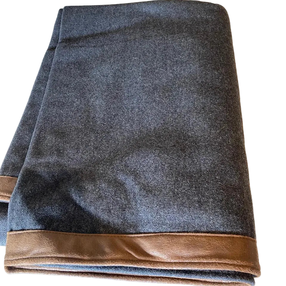 CHARCOAL FELT THROW WITH LEATHER BORDER