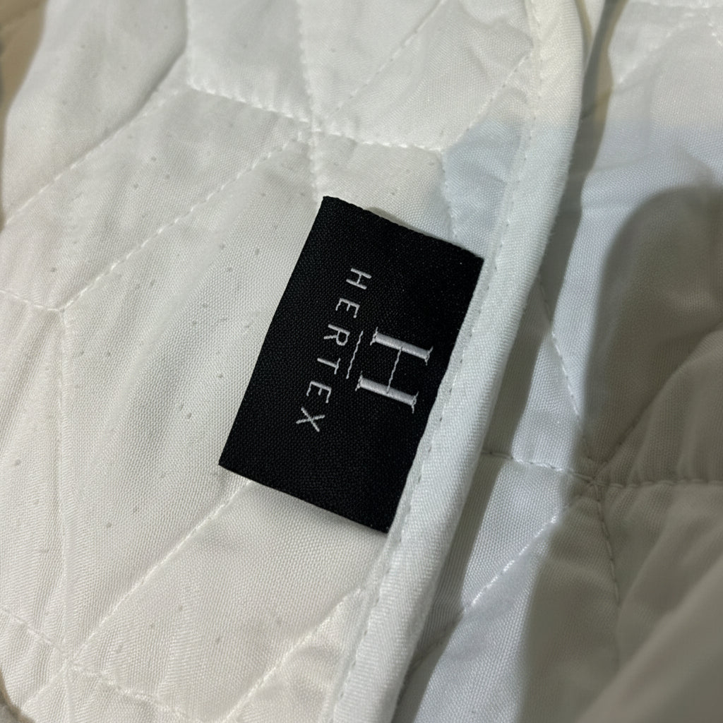 QUILTED HERTEX THROW