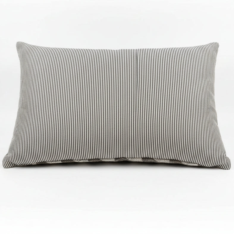 AFICAN GEOMETRIC SCATTER CUSHION INCLUDING INNER