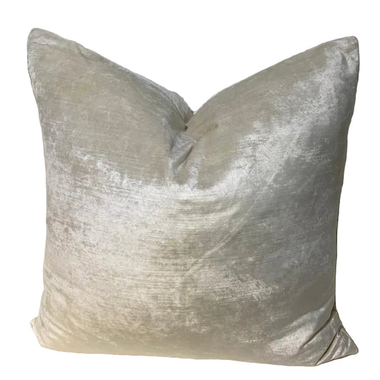 CRUSHED VELVET SCATTER CUSHION INCLUDING INNER