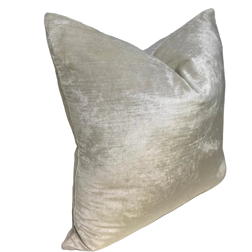 CRUSHED VELVET SCATTER CUSHION INCLUDING INNER