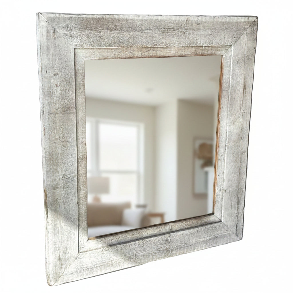 DISTRESSED MIRROR MEDIUM
