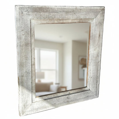 DISTRESSED MIRROR MEDIUM