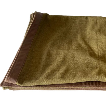 GREEN FELT THROW WITH LEATHER BORDER