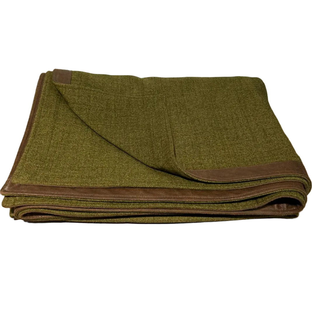 GREEN FELT THROW WITH LEATHER BORDER