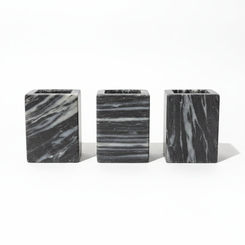 SLATE HOLDER