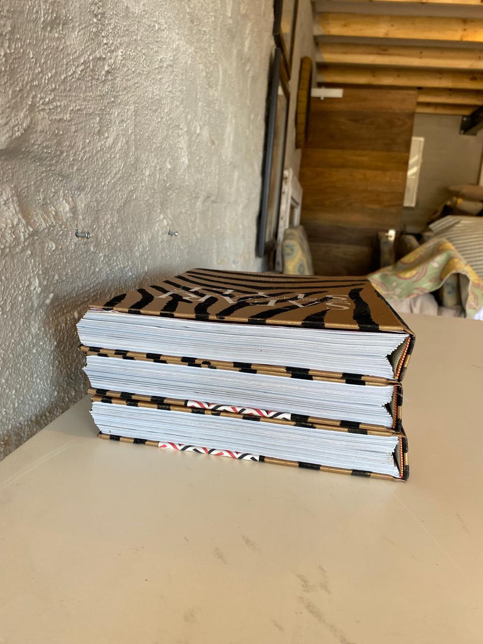 SAFARI STYLE BOOK
