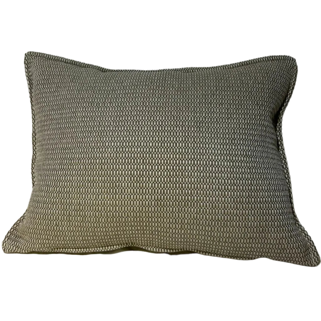 TIMELESS TAUPE OUTDOOR SCATTER CUSHION INCLUDING  COMFEREL INNER