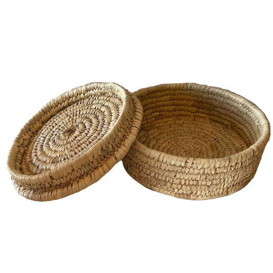 WOVEN BASKET WITH LID